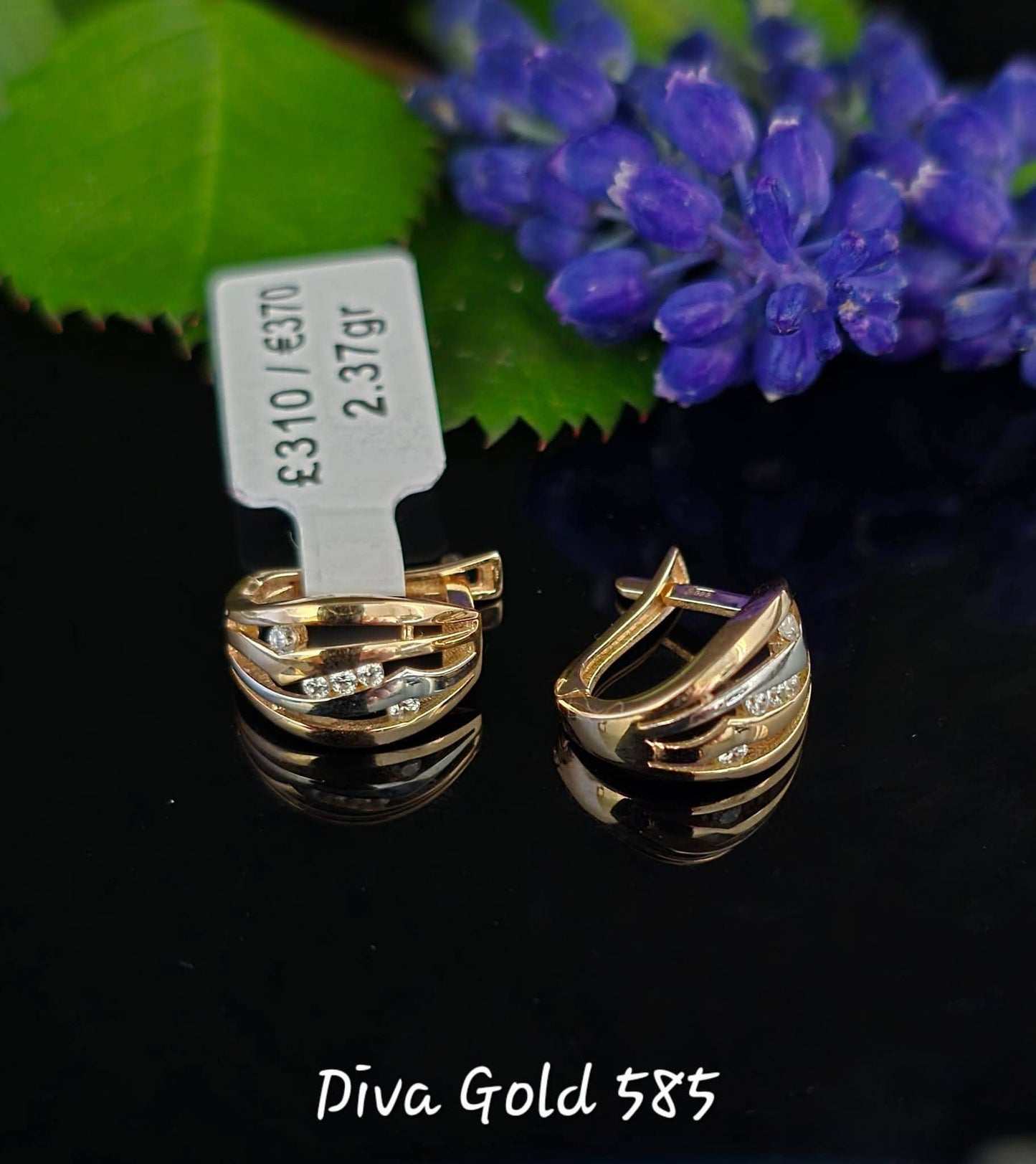 585 Gold earrings. 2.37gr