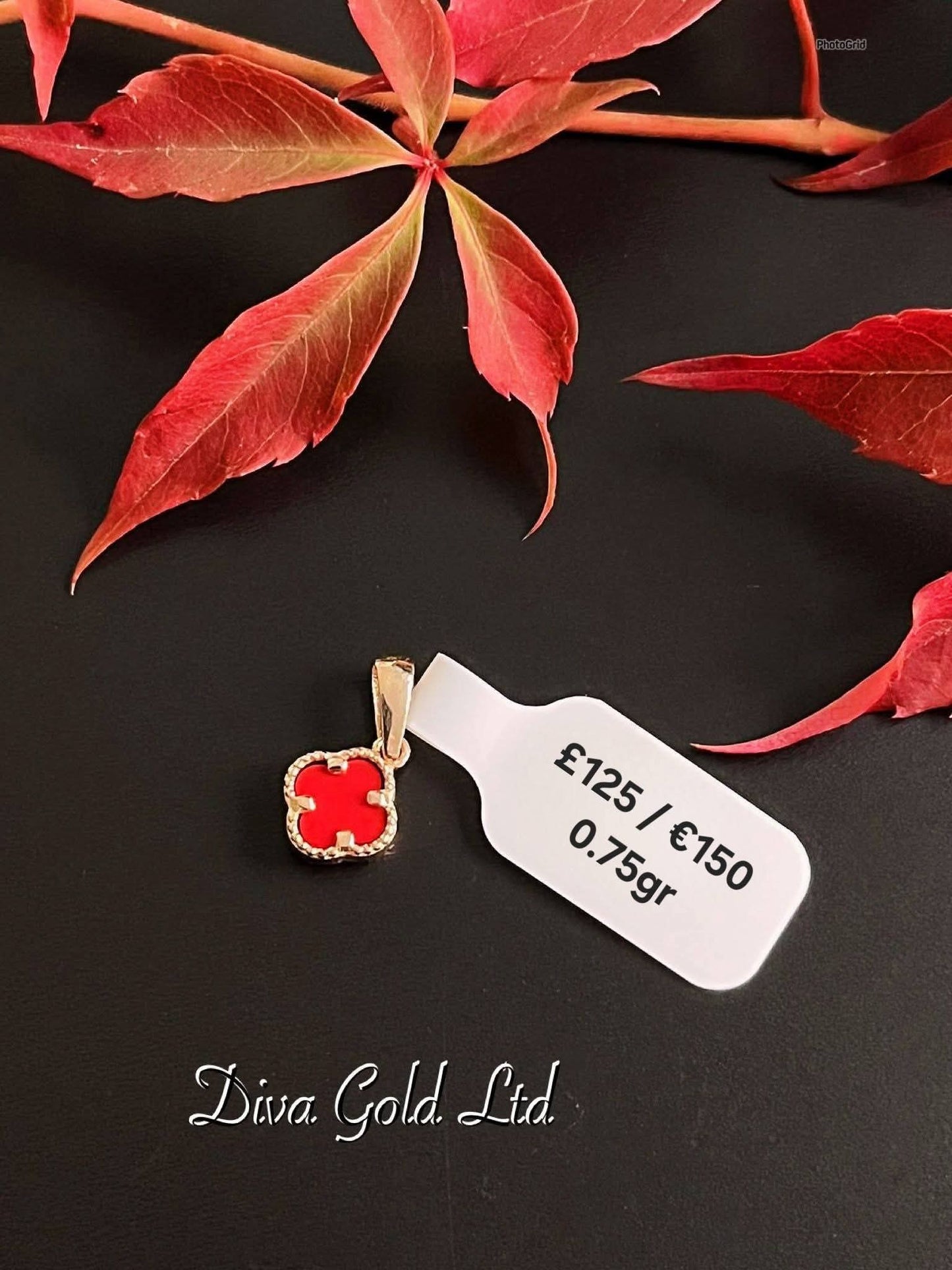 585 Gold pendant. 0.75gr