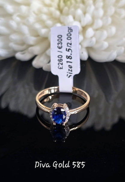 Gold women Ring.Size 18.5