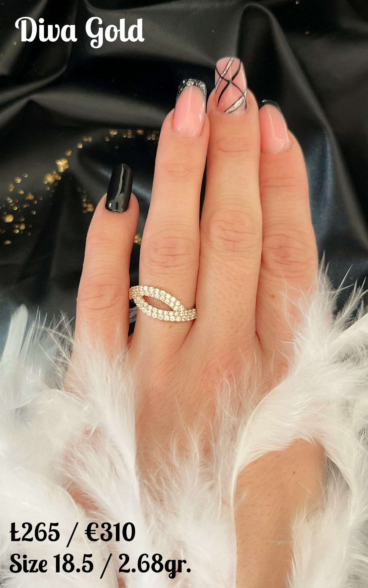 Gold ring with zircon stones. Size 18.5