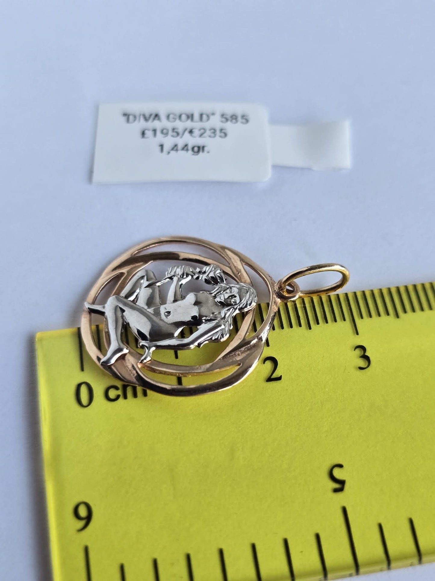 Golden zodiac virgo. 1.44gr