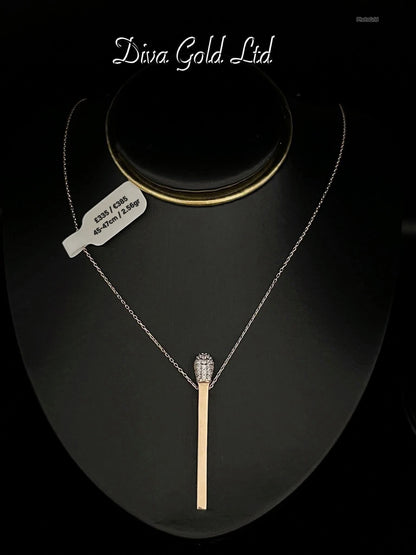 Gold Chain with pendant. 45-47cm