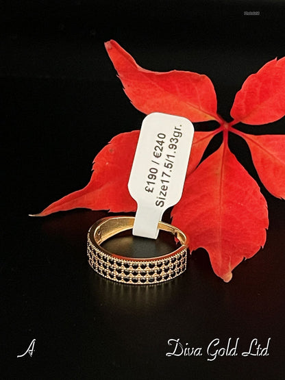 Gold ring. Size 17.5