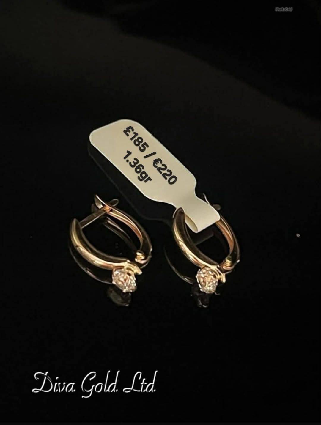 585 Gold earrings. 1.36gr