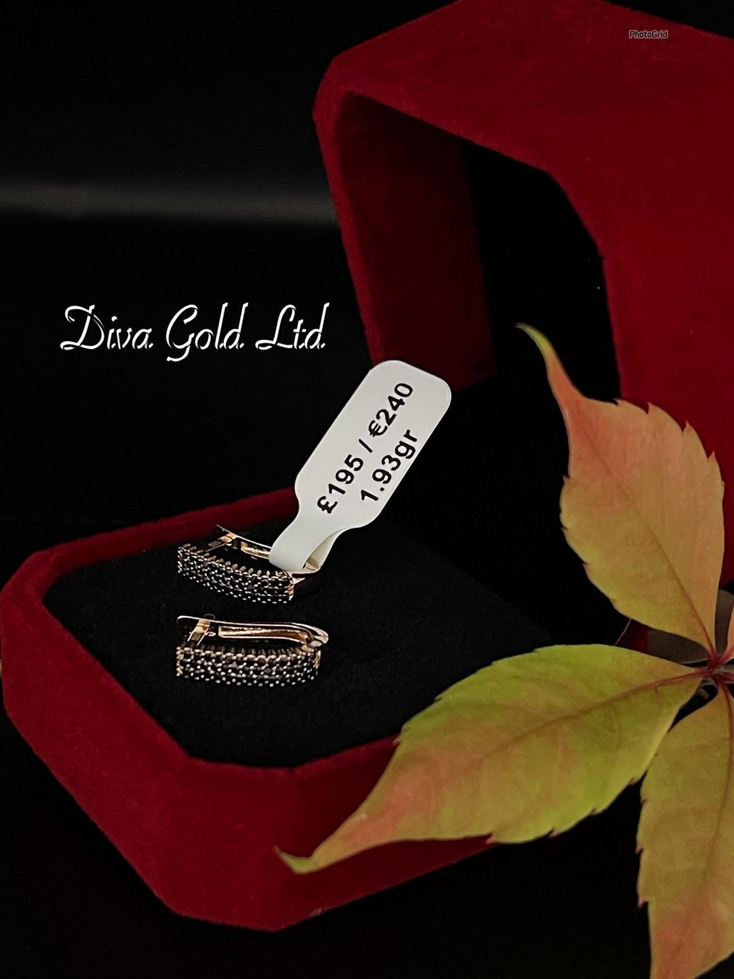 Gold 585 earrings with black zircon stones