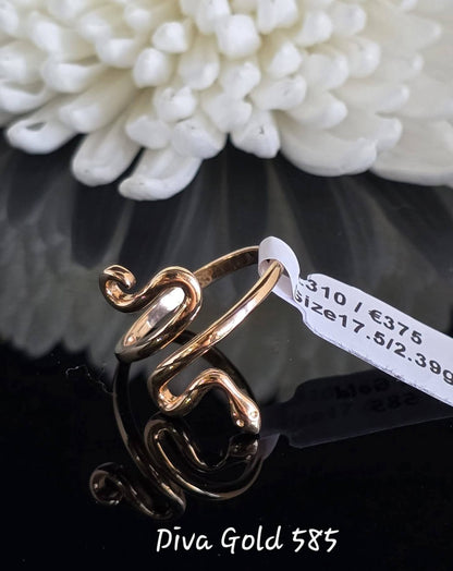 Gold women Ring.Size 17.5