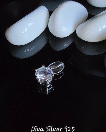 925 Sterling Round Shining Pendant