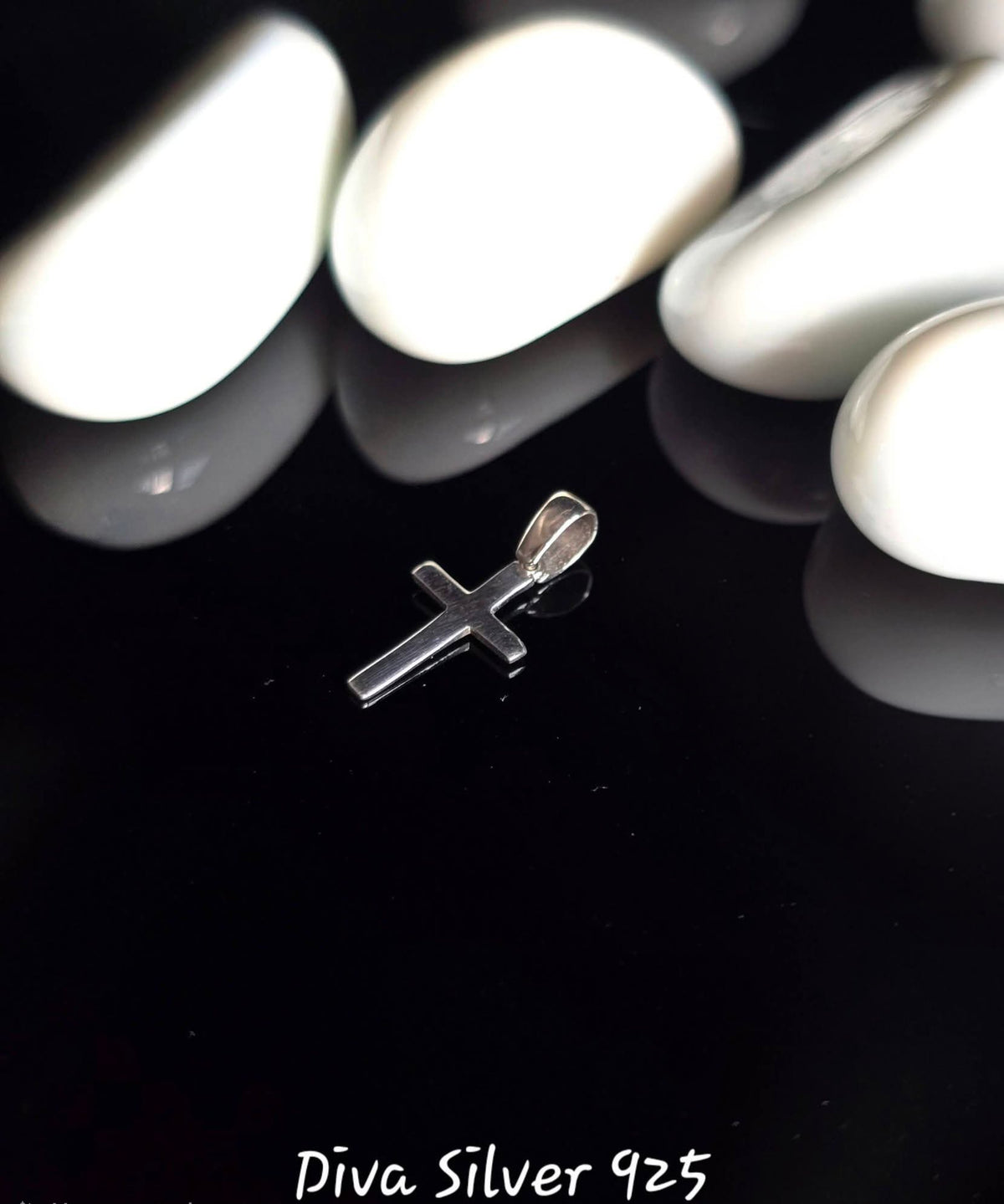 925 Sterling Small Simple Cross Pendant
