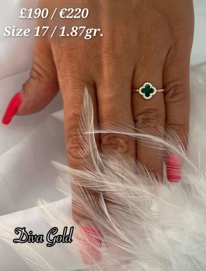 Gold clover ring. Size 17