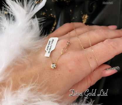 Gold Chain with pendant / white zircon stone. 40-43cm
