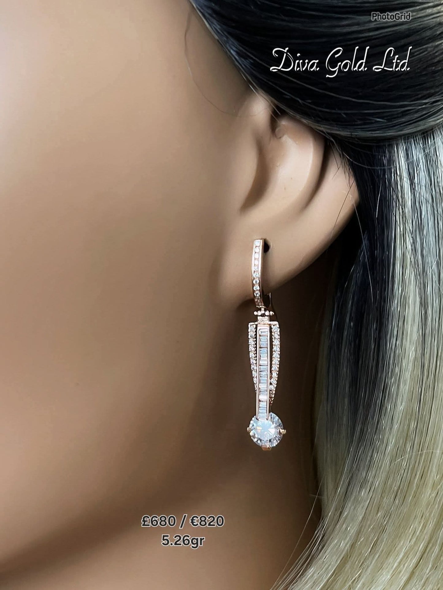 585 Gold earrings. 5.26gr