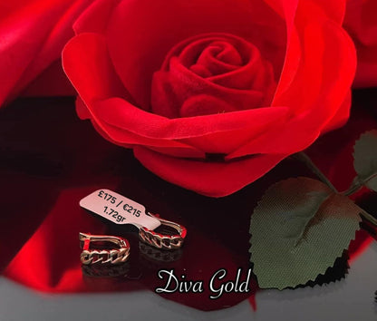 Gold 585 earrings.