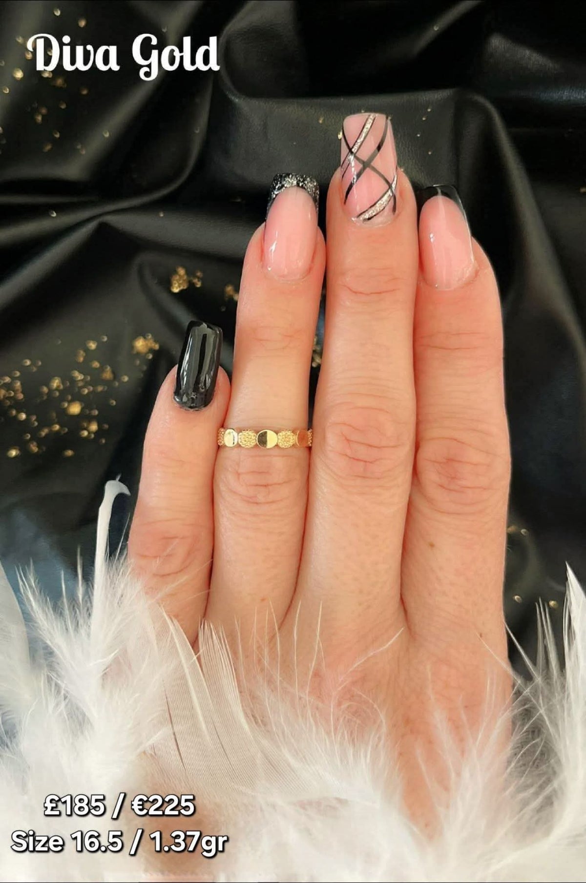 Gold women ring.Size 16.5