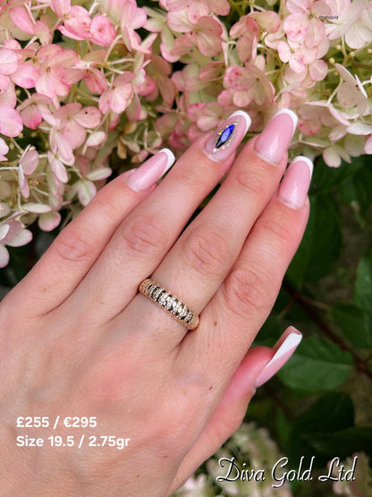 Gold Ring. Size 19.5