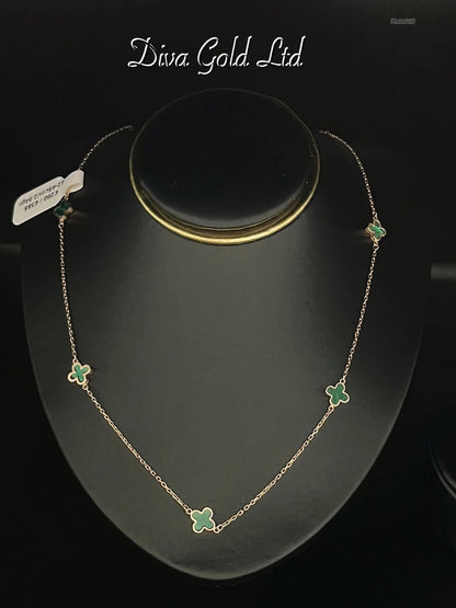 Gold chain with green clover pendants. 42-45cm