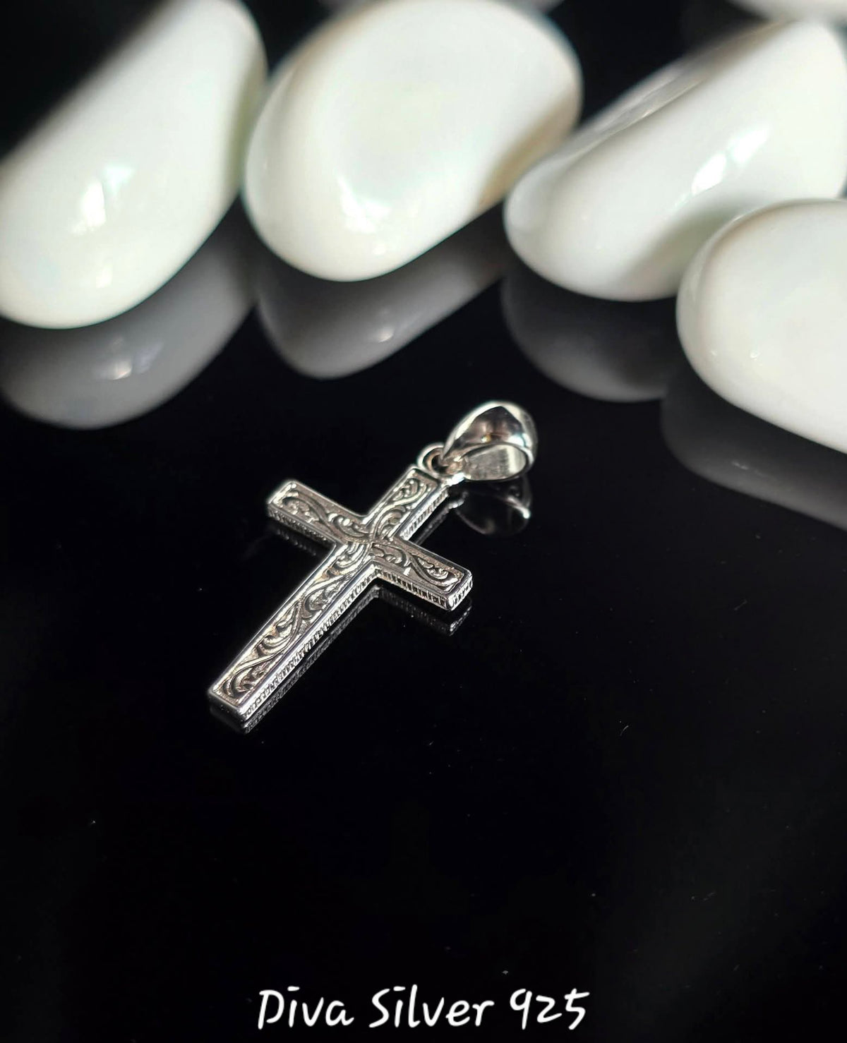 925 Sterling Ornate Cross Pendant
