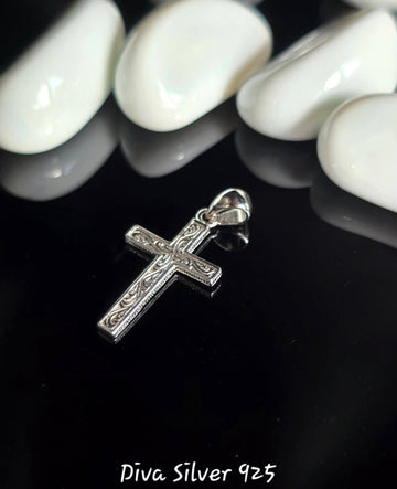 925 Sterling Ornate Cross Pendant