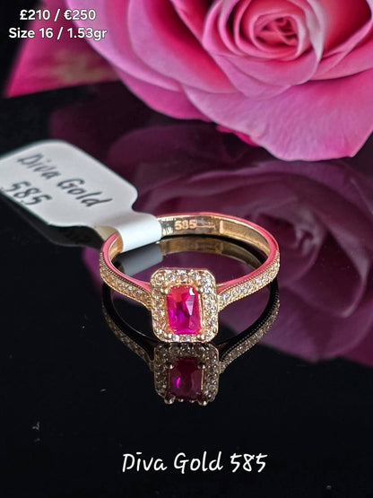 Gold women ring. White & pink zircon stones.Size 16