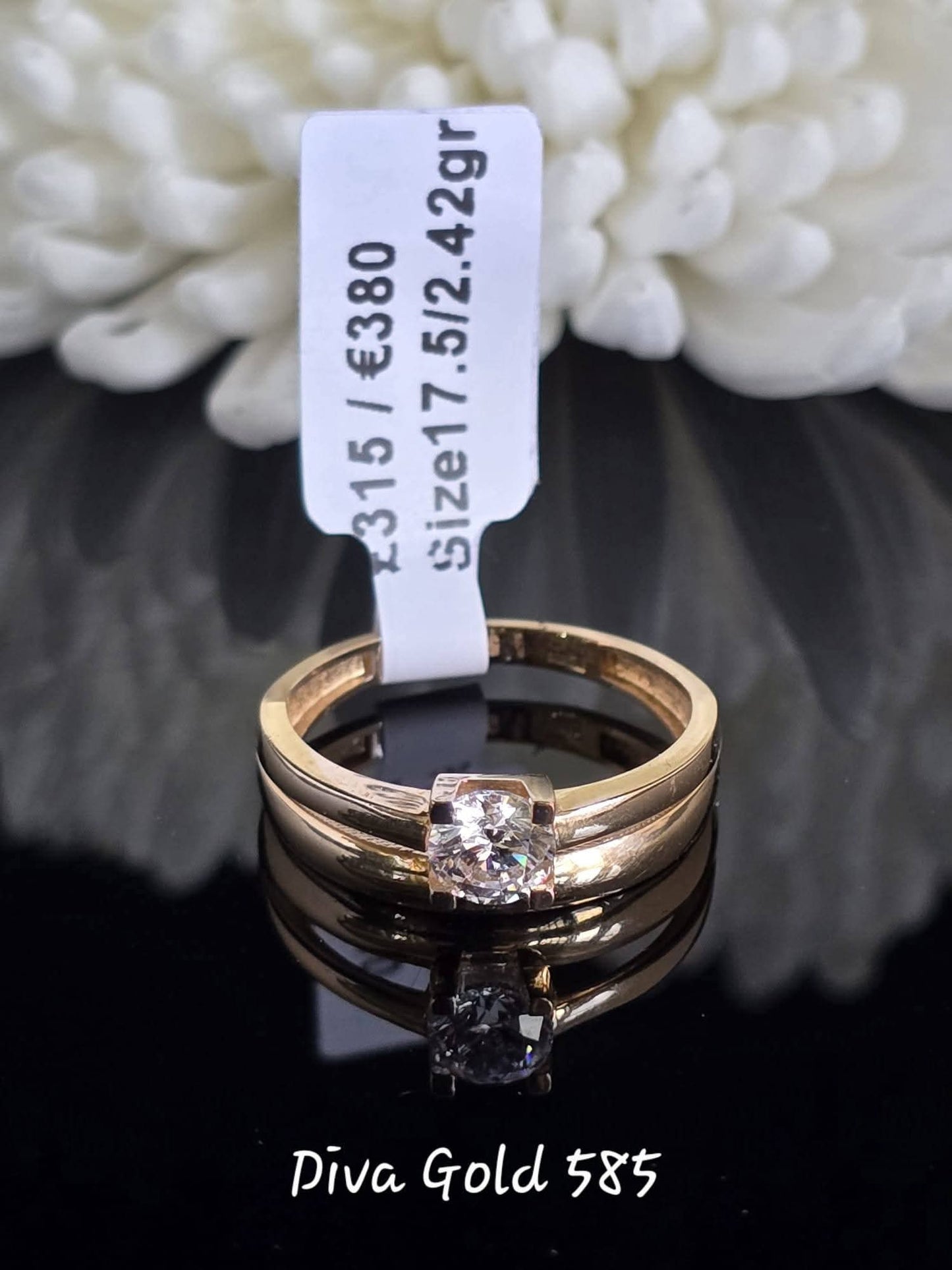 Gold women Ring.Size 17.5