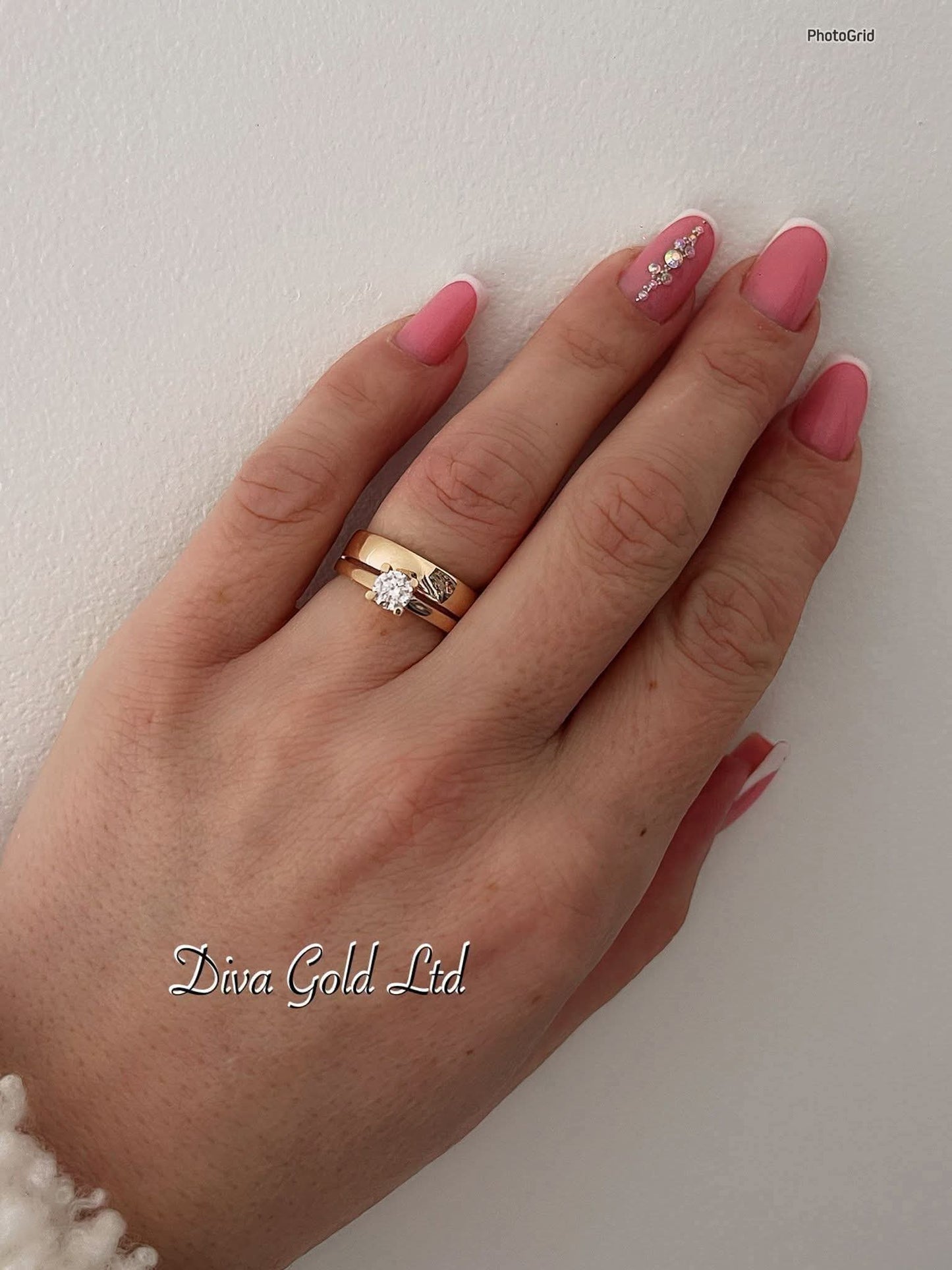 Gold women ring.Size 17