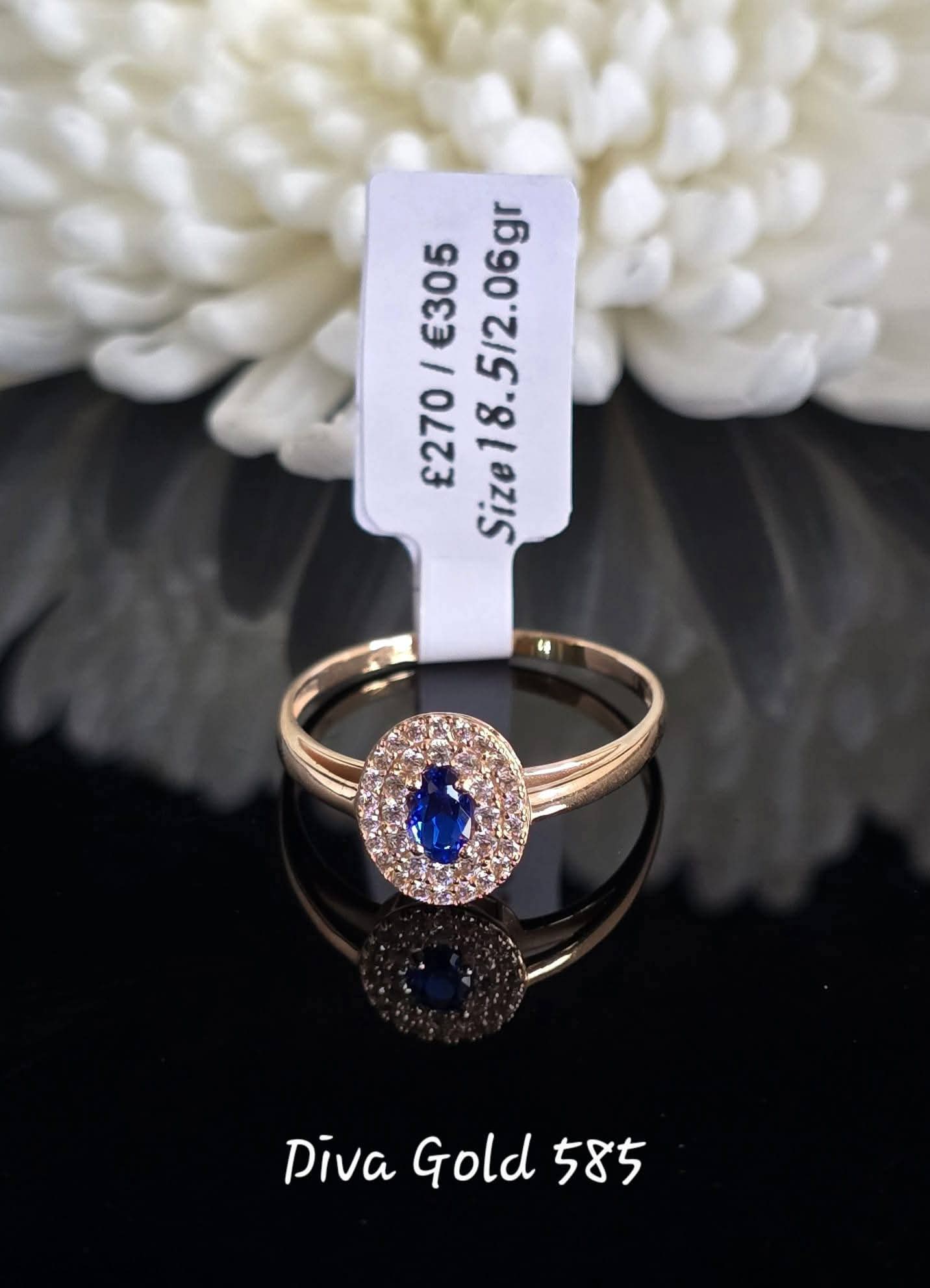 Gold women Ring.Size 18.5