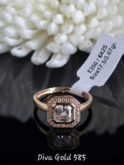 Gold women Ring.Size 17.5