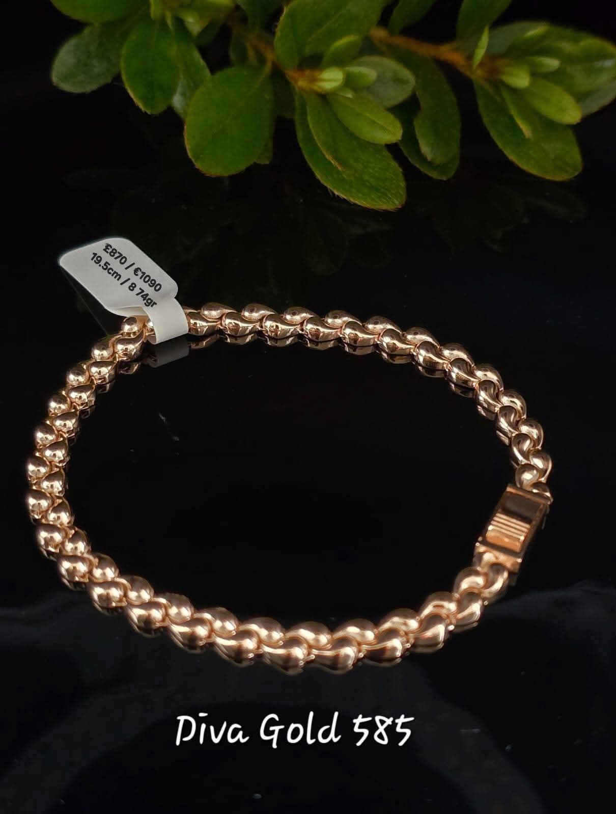 Gold bracelet. 19.5cm