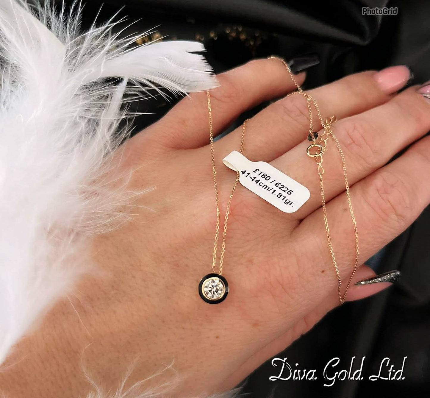 Gold chain with pendant. 41-44cm