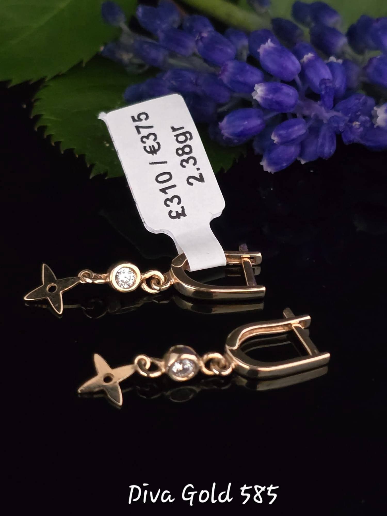585 Gold earrings. 2.38gr