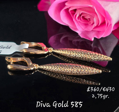 585 Gold earrings. 2.75gr