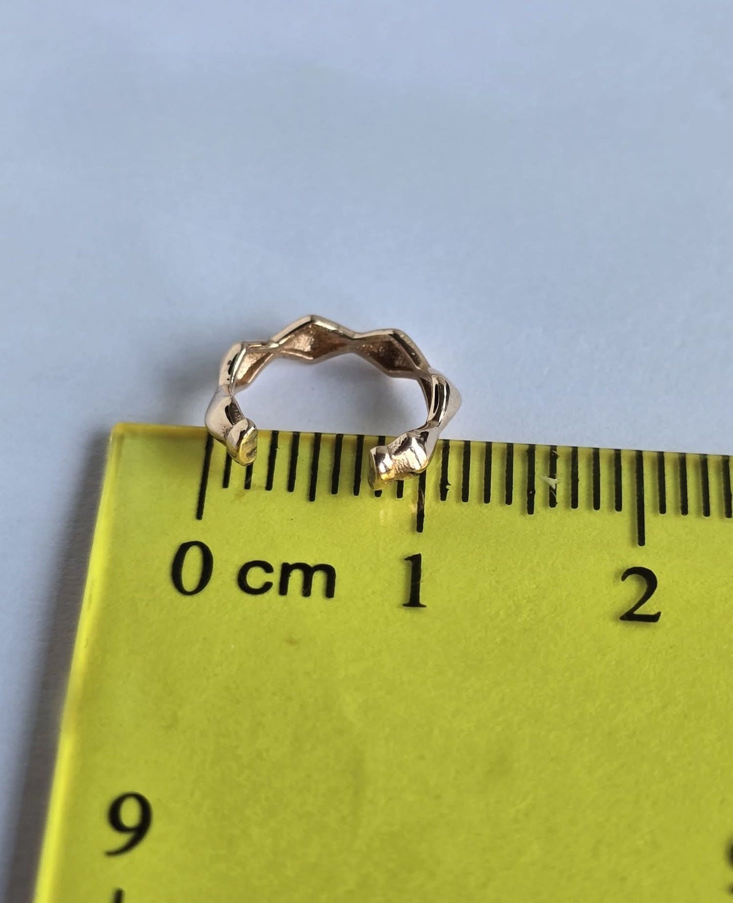 cartilage piercing. 0.44 gram