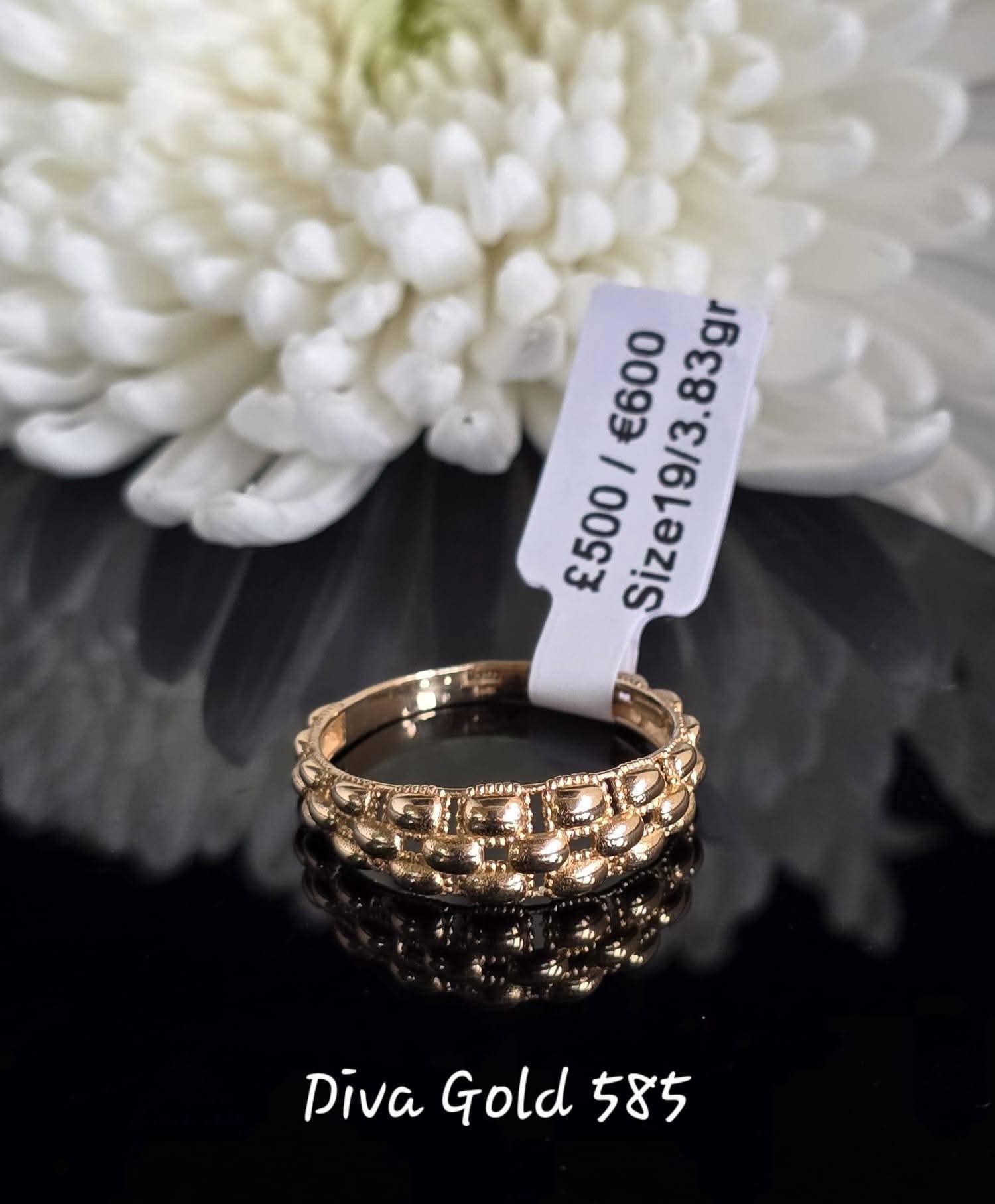 Gold women Ring. Size 19