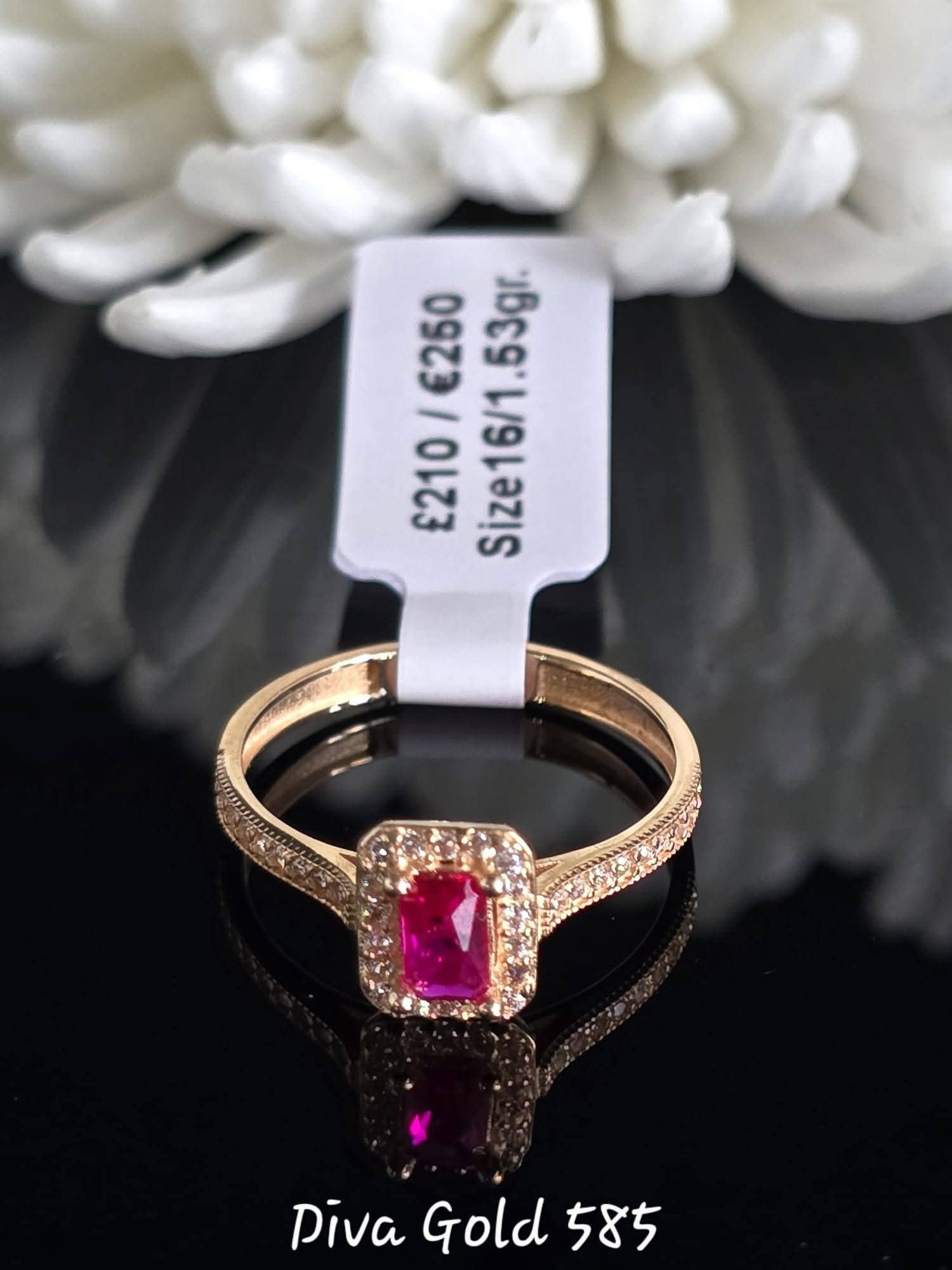 Gold women ring. White & pink zircon stones.Size 16