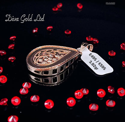 585 Gold pendant. 3.82gr