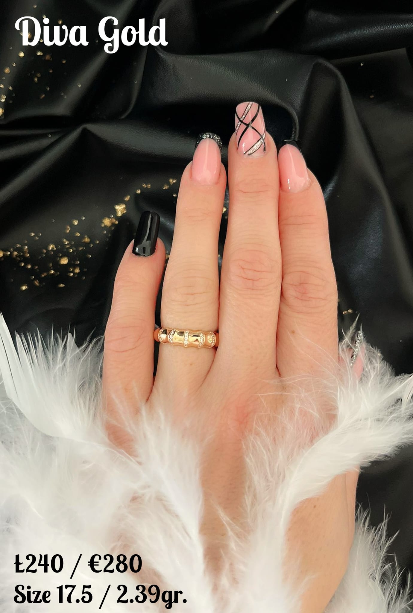 Gold ring. Size 17.5