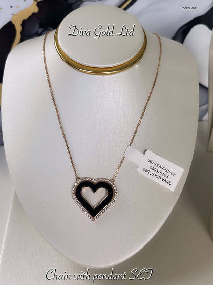 Gold Chain with heart pendant. 43-45cm