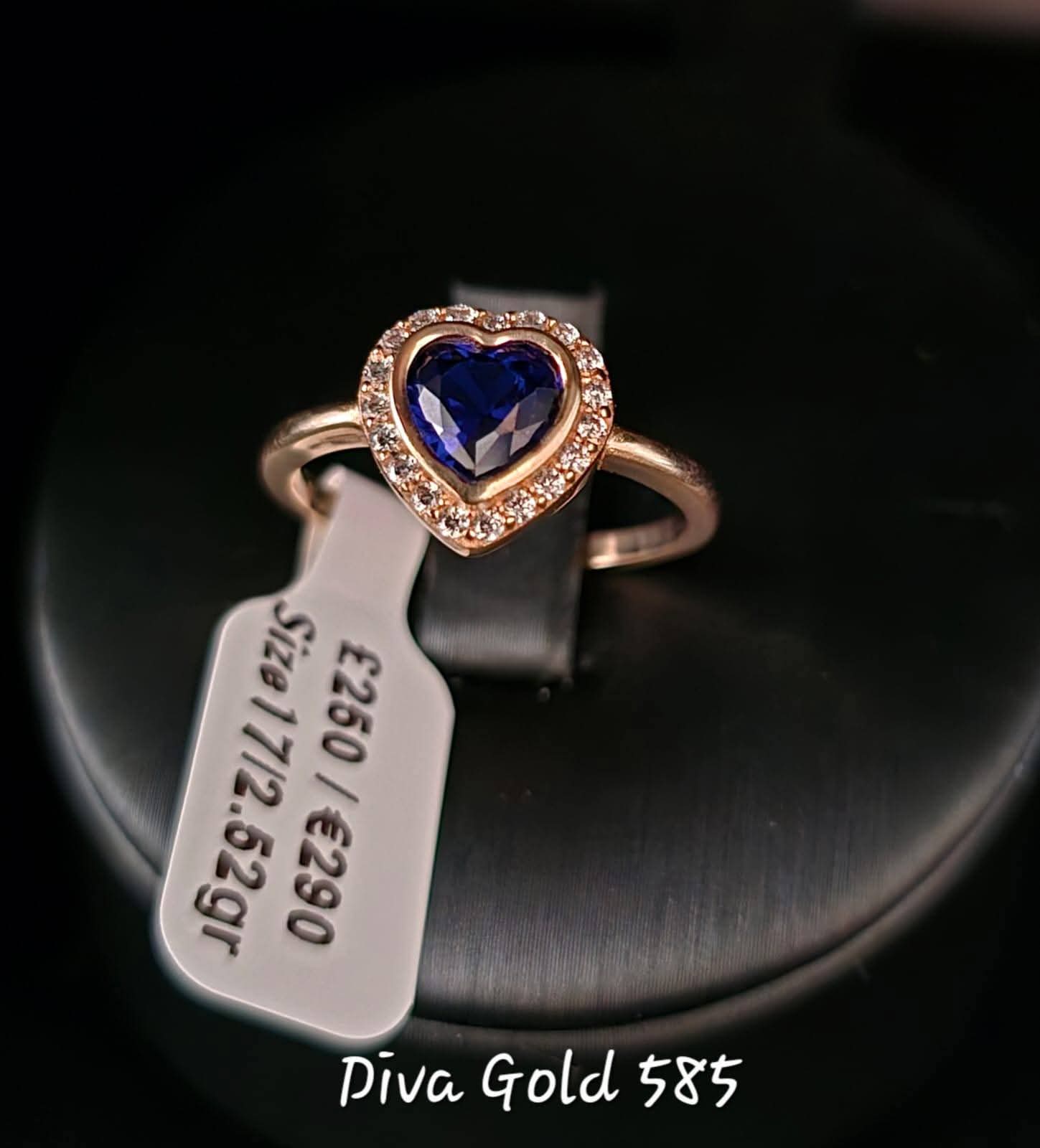 Gold heart shaped ring. Size 17