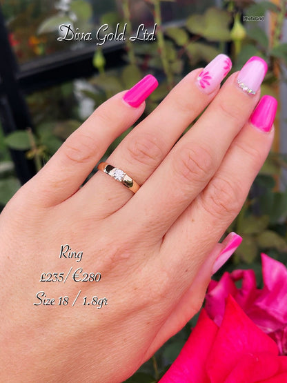 585 Gold ring. Size 18