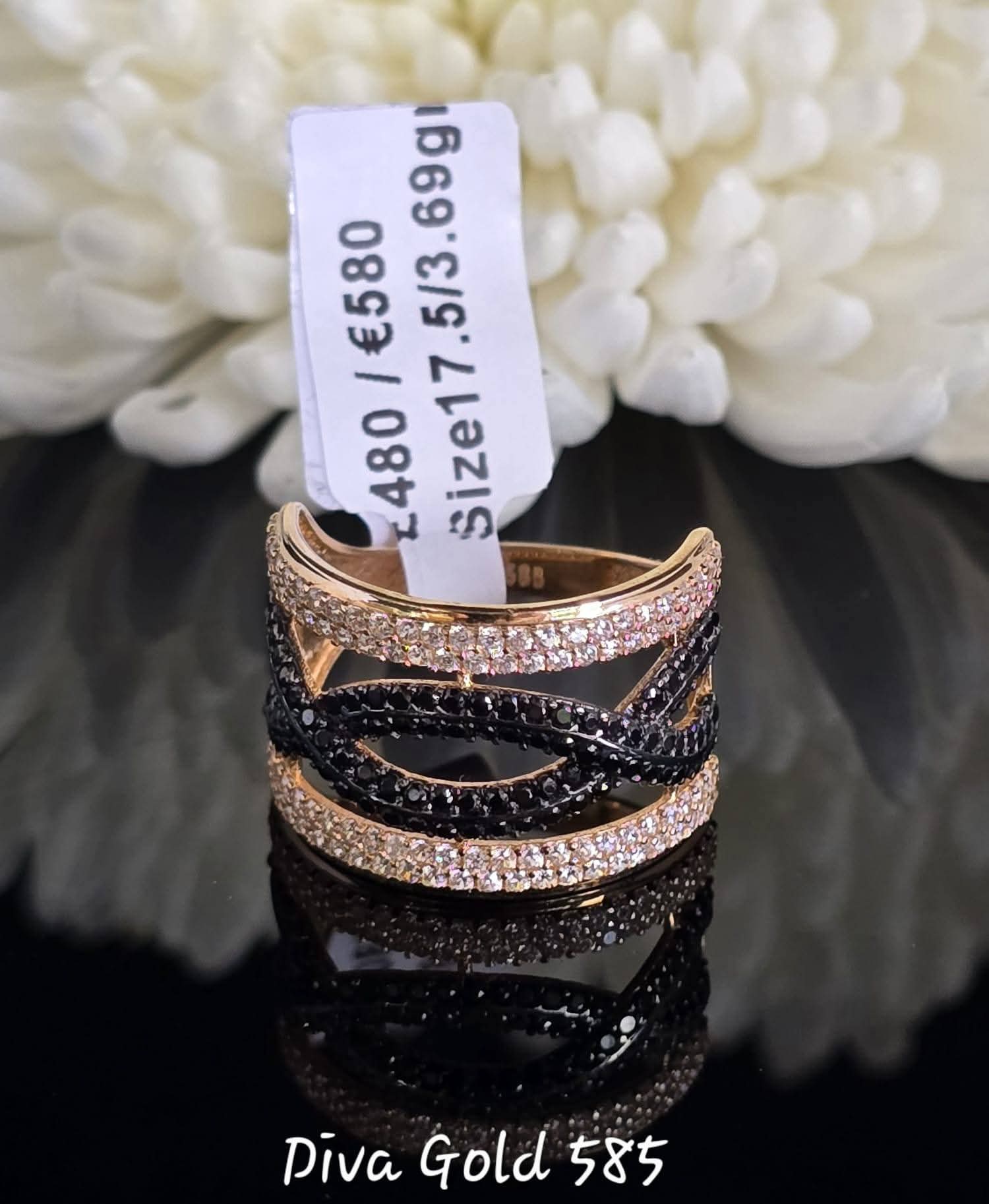 Gold women Ring.Size 17.5