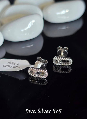Sterling Silver Sttuning Women Stud Earrings