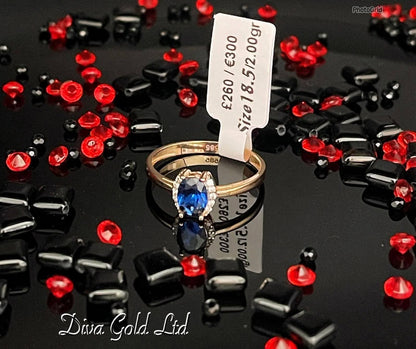 Gold women Ring.Size 18.5