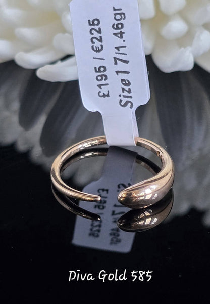 Gold women ring.Size 17