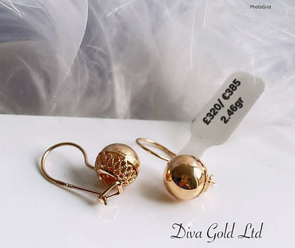 585 Gold earrings. 2.46gr