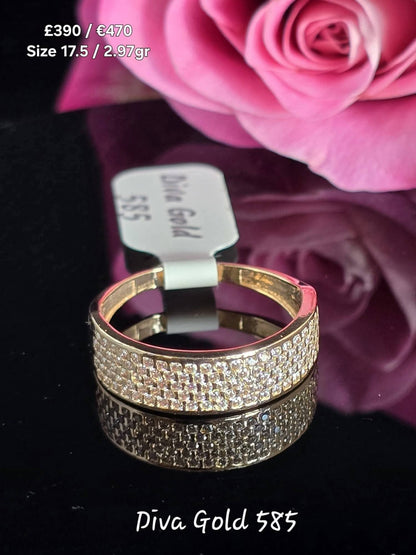 Gold women Ring.Size 17.5
