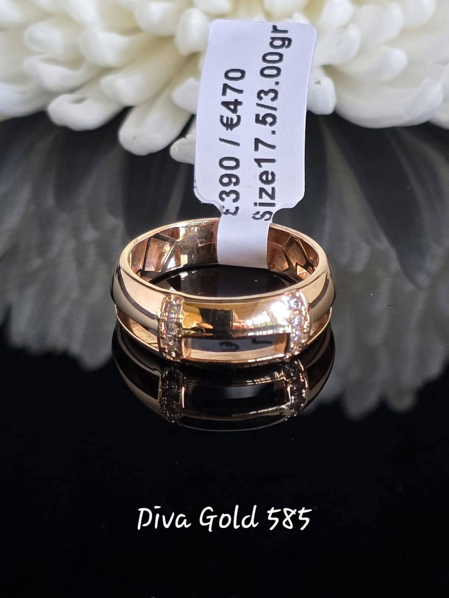 Gold women Ring.Size 17.5