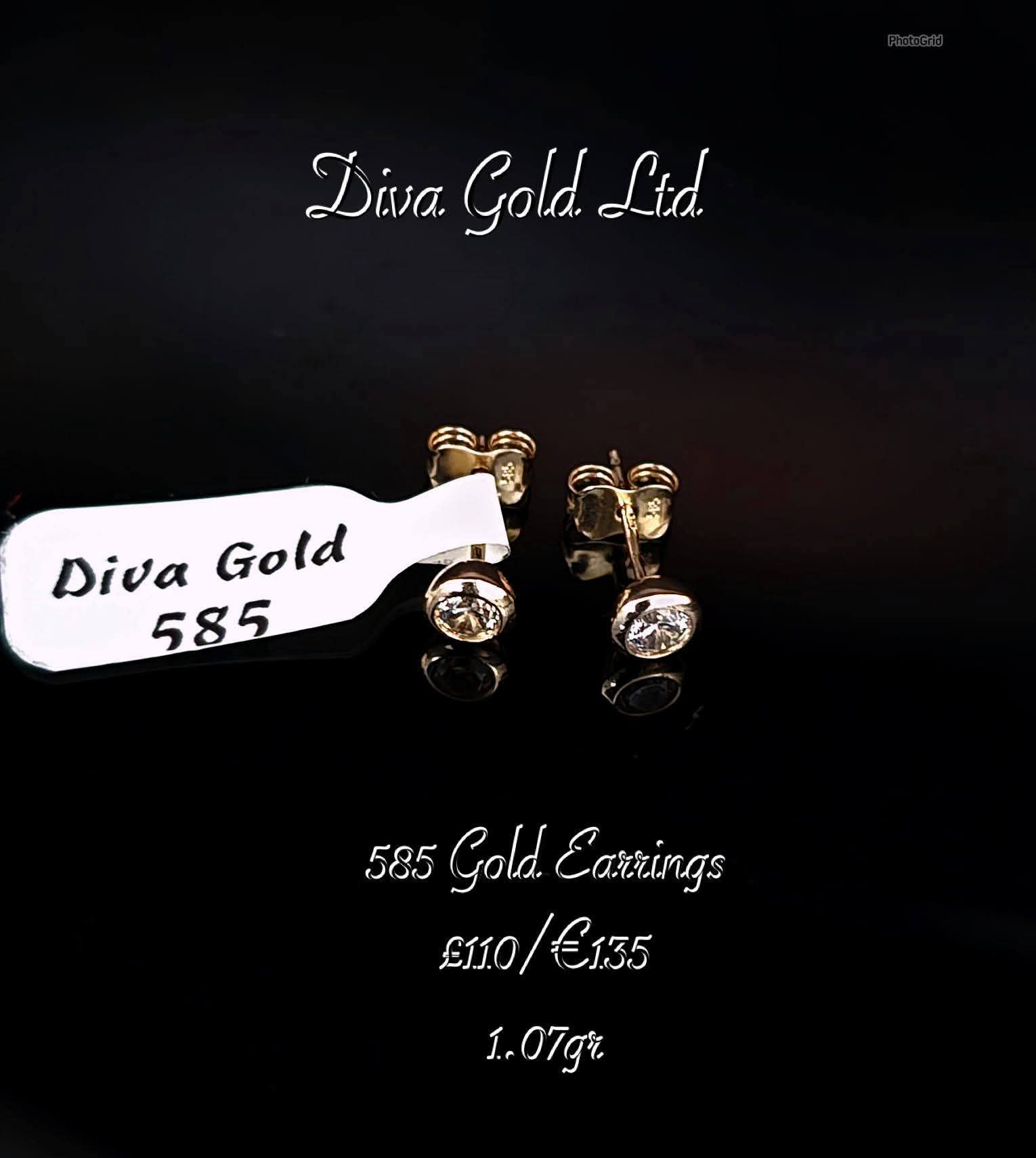 Gold 585 studs earrings.