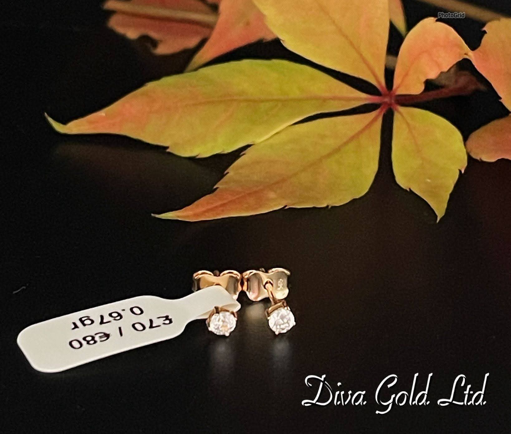 Gold 585 studs earrings with white zircon stone