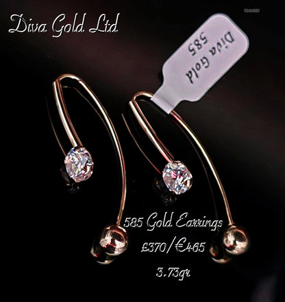 Gold 585 earrings.