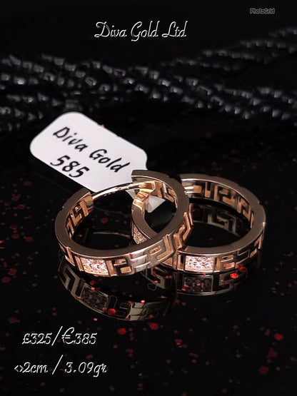 Gold 585 hoop earrings.