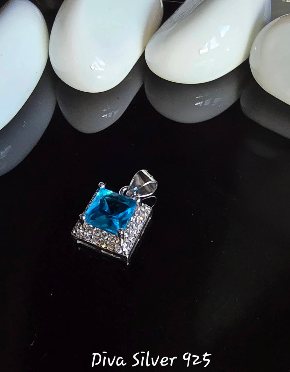 925 Sterling Shining Blue Pendant